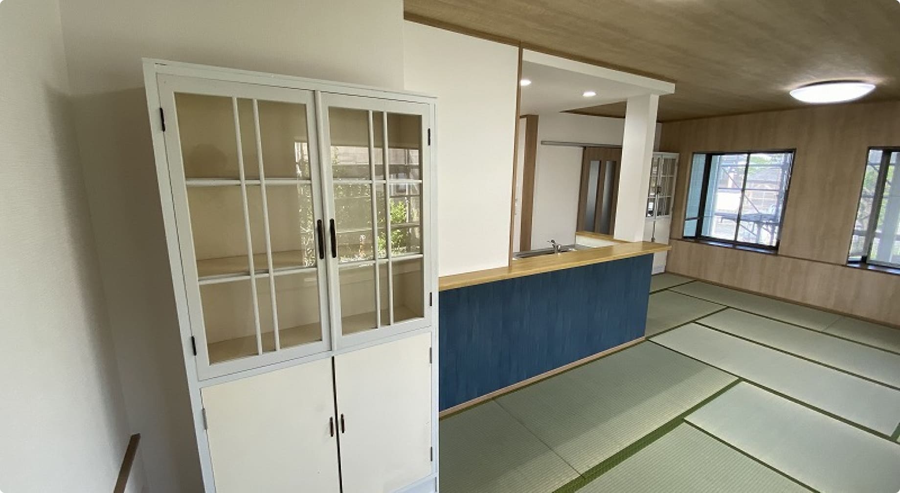 木の歴史が感じられる古民家の畳部屋