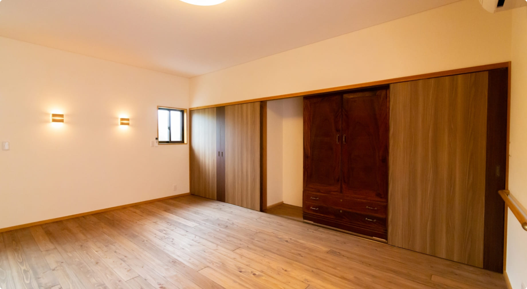 ゆとりあるセカンドライフを送る家の寝室